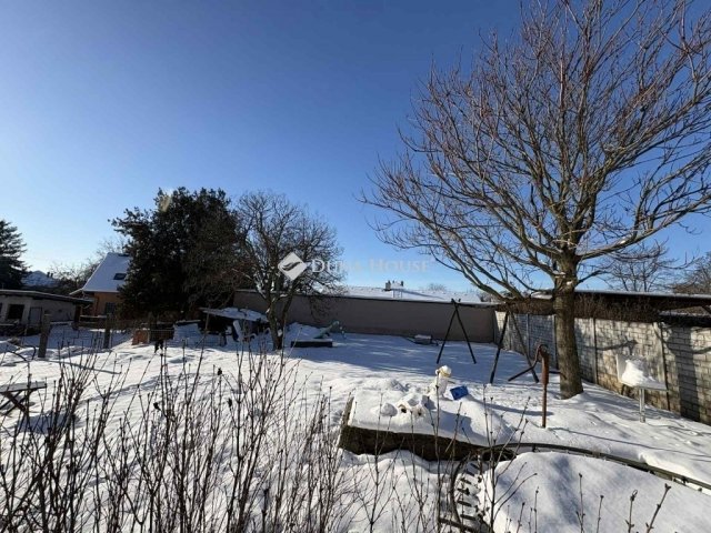 Eladó családi ház, Ócsán 84.9 M Ft, 5 szobás