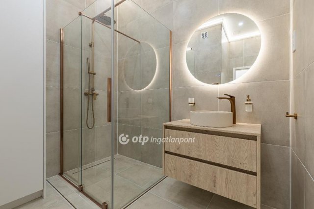 Eladó téglalakás, Budapesten, I. kerületben 249.9 M Ft, 3 szobás