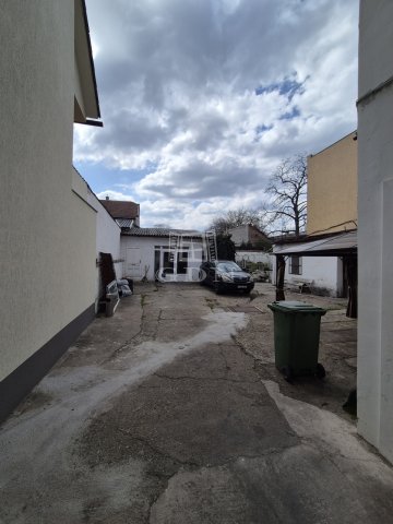 Eladó üzlethelyiség, Budapesten, IV. kerületben 6.65 M Ft