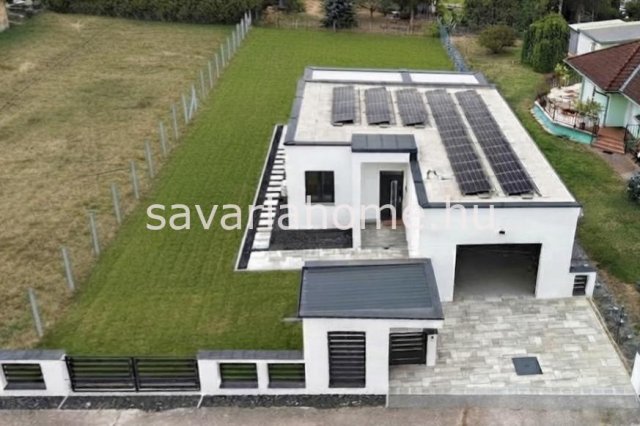 Eladó családi ház, Gencsapátiban 116 M Ft, 3 szobás