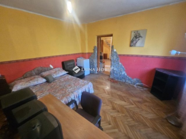 Eladó sorház, Berhidán 40 M Ft, 5 szobás / költözzbe.hu