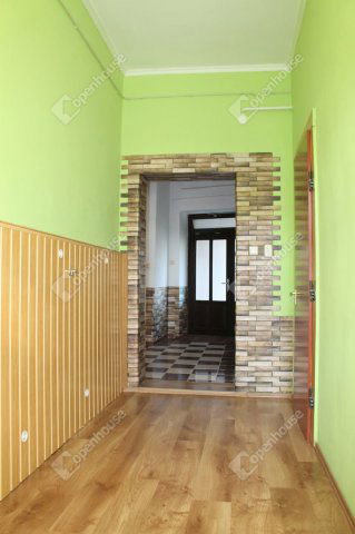 Eladó sorház, Csepregen 28 M Ft, 4 szobás / költözzbe.hu