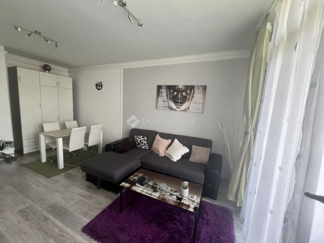 Eladó téglalakás, Budapesten, XVIII. kerületben 63 M Ft