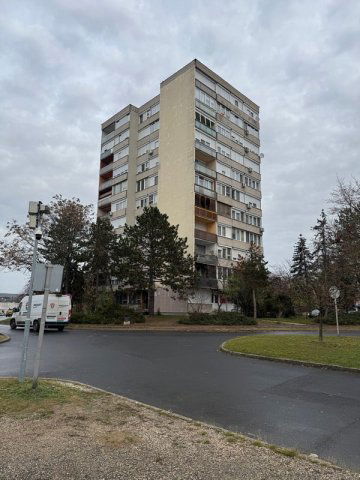 Eladó panellakás, Gödöllőn 54 M Ft, 2 szobás