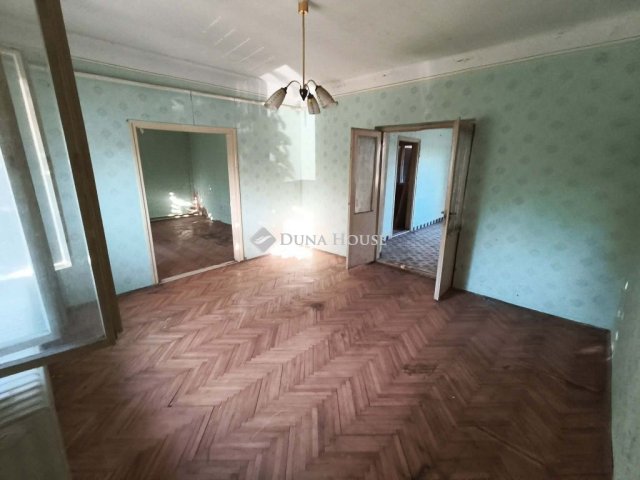 Eladó családi ház, Kiskunmajsán 28.9 M Ft, 5 szobás