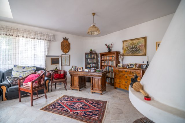 Eladó családi ház, Pomázon 260 M Ft, 5 szobás