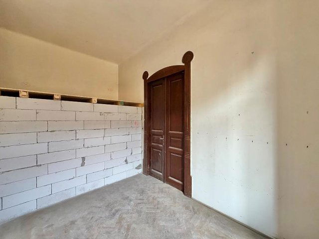 Eladó téglalakás, II. kerületben, Buday László utcában