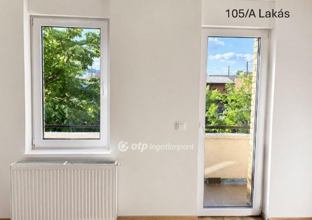 Eladó téglalakás, Budapesten, VI. kerületben 108 M Ft, 2 szobás