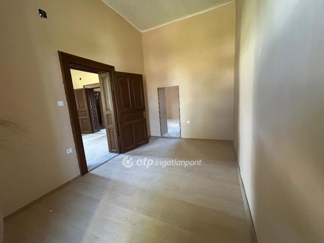 Eladó családi ház, Kunhegyesen 21.99 M Ft, 2 szobás