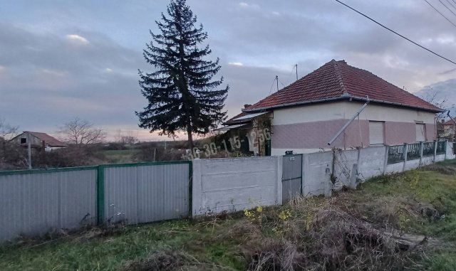 Eladó családi ház, Kötegyánon, Kossuth utcában 1.9 M Ft