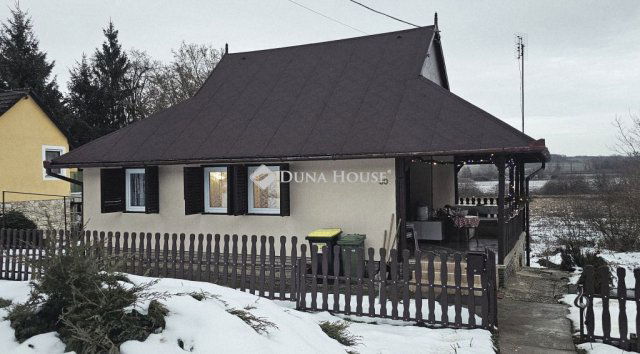 Eladó nyaraló, Magyarhertelenden 24.99 M Ft, 3 szobás