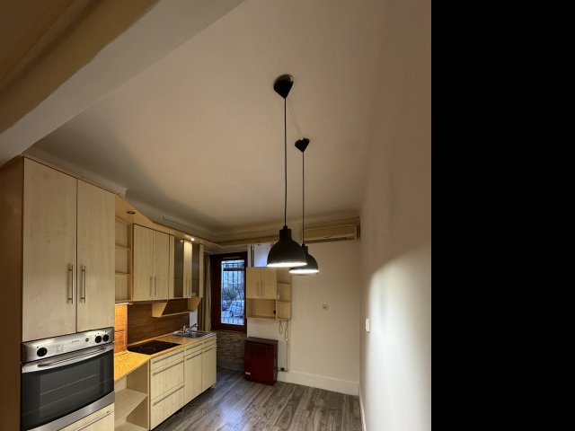 Eladó téglalakás, Pécsett 34.5 M Ft, 2 szobás