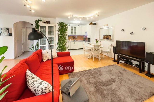 Eladó téglalakás, Budapesten, IV. kerületben 135 M Ft