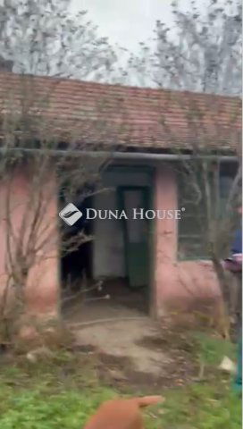 Eladó családi ház, Nagykerekin 3.3 M Ft, 2 szobás