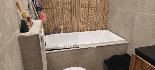 Eladó téglalakás, Budapesten, XIII. kerületben 99.9 M Ft