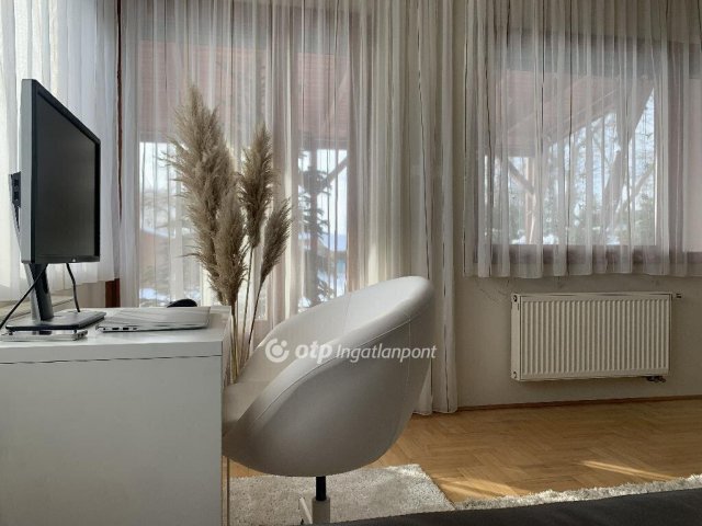 Eladó családi ház, Délegyházán 157 M Ft, 3+1 szobás