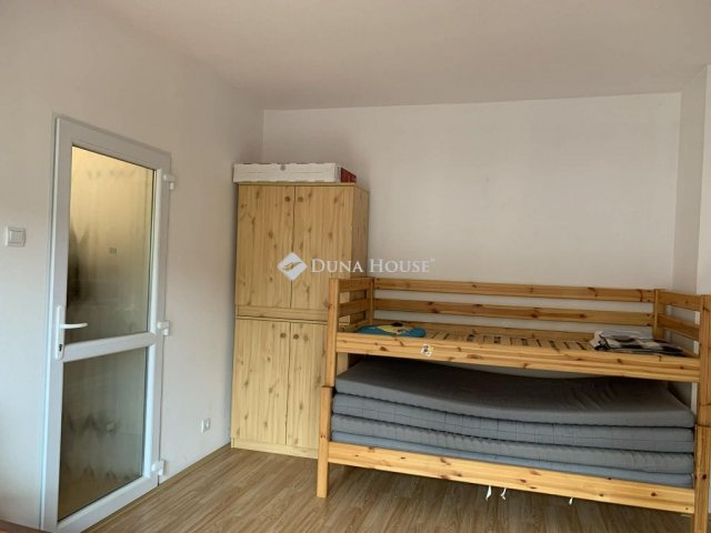 Eladó panellakás, Zalaegerszegen, Építők útján 26.5 M Ft