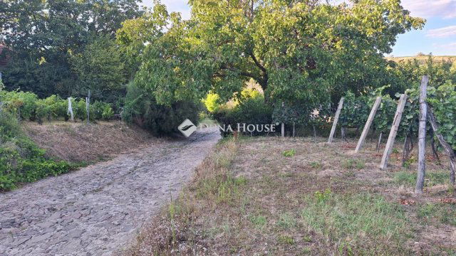 Eladó telek, Szekszárdon, Kerékhegy utcában 21.95 M Ft