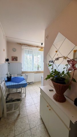 Eladó panellakás, Baján 45 M Ft, 2+1 szobás