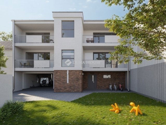 Eladó téglalakás, Kecskeméten 81.75 M Ft, 3 szobás