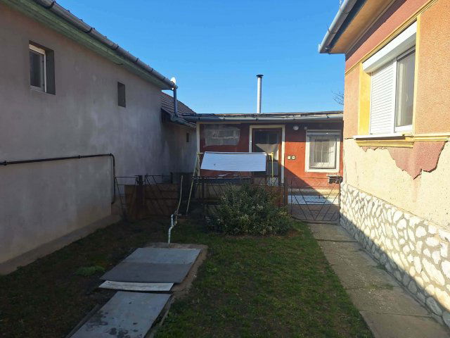 Eladó családi ház, Felsőzsolcán 37 M Ft, 2 szobás
