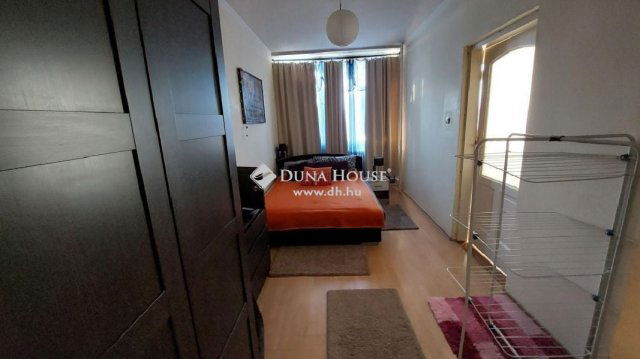 Eladó téglalakás, Budapesten, XV. kerületben 69.5 M Ft, 2 szobás