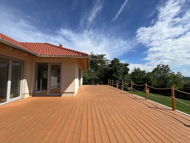 Eladó családi ház, Szentendrén 158 M Ft, 3 szobás
