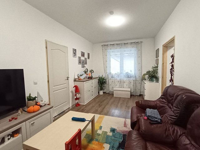 Eladó családi ház, Felsőcsatáron 39.9 M Ft, 3 szobás