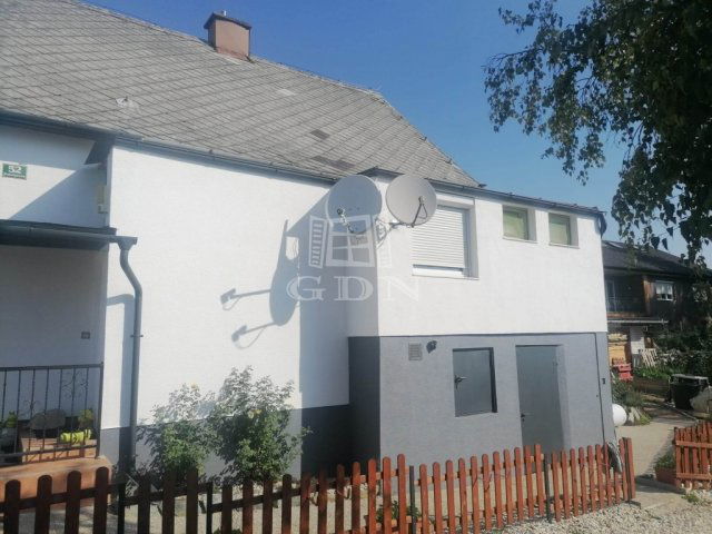 Eladó családi ház, Szombathelyen 96.658 M Ft, 3 szobás