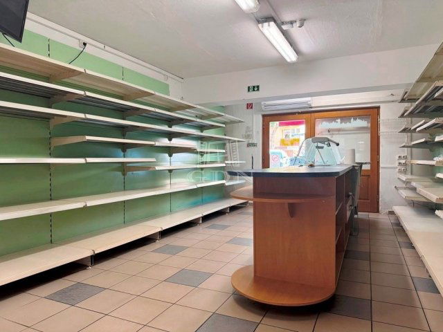 Eladó üzlethelyiség, Szigetszentmiklóson 28.5 M Ft