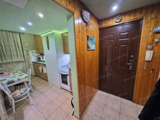 Eladó téglalakás, Tatabányán 36.99 M Ft, 1 szobás