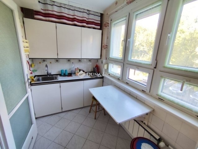 Eladó panellakás, Budapesten, XI. kerületben 79.9 M Ft, 3 szobás