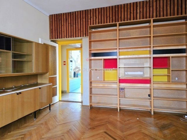 Eladó téglalakás, Pécsett 44.9 M Ft, 2 szobás