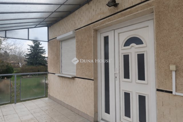 Eladó családi ház, Dunavarsányban 88 M Ft, 3 szobás