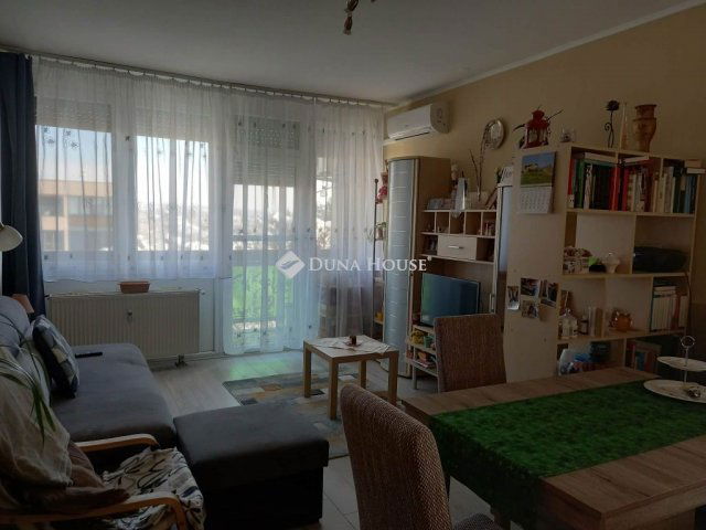 Eladó téglalakás, Gyöngyösön, Bethlen Gábor utcában 35.2 M Ft