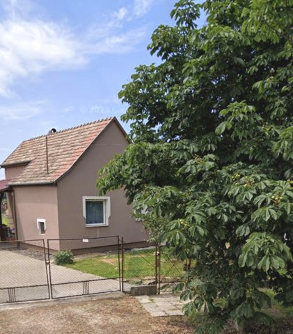 Eladó családi ház, Balatonszabadiban 55 M Ft, 2 szobás