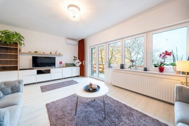 Eladó téglalakás, Budapesten, II. kerületben 159.9 M Ft