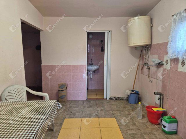 Eladó nyaraló, Monorierdőn 16 M Ft, 1 szobás