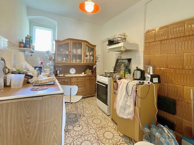 Eladó családi ház, Sümegen 20 M Ft, 2 szobás