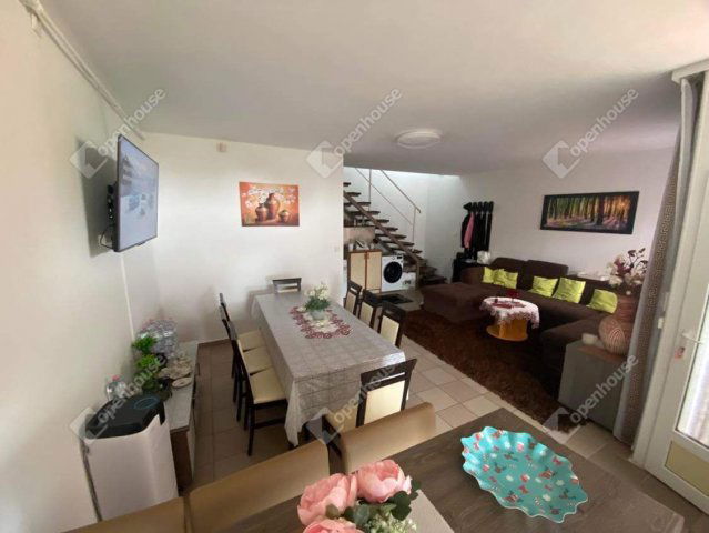 Eladó téglalakás, Siófokon 89 M Ft, 3 szobás