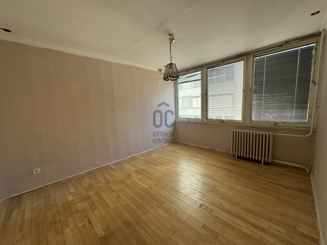 Eladó téglalakás, Kecskeméten 42.3 M Ft, 2 szobás