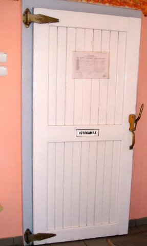 Eladó ipari ingatlan, Lajosmizsén 71.5 M Ft, 7 szobás