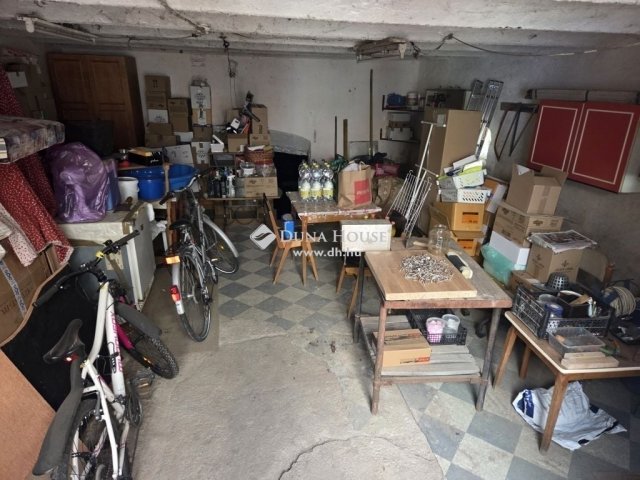 Eladó téglalakás, Kőszegen 28 M Ft, 2 szobás