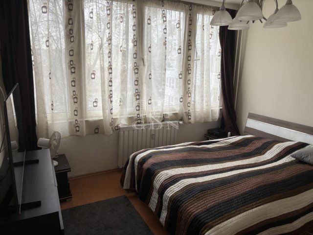 Eladó téglalakás, Budapesten, III. kerületben 85.6 M Ft