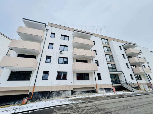 Eladó téglalakás, Győrött 109.8 M Ft, 3 szobás