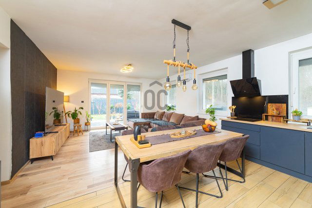 Eladó családi ház, Veresegyházon 149.9 M Ft, 5 szobás