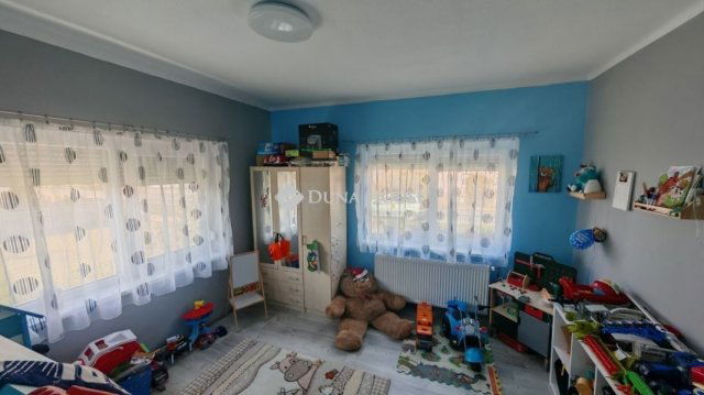 Eladó családi ház, Káváson 46.9 M Ft, 4 szobás