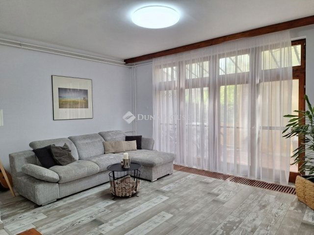 Eladó családi ház, Kecskeméten 126.9 M Ft, 5 szobás