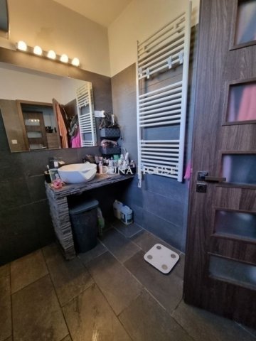 Eladó családi ház, Budaörsön 170 M Ft, 3 szobás