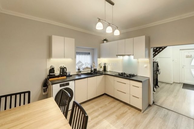 Eladó családi ház, Kecskeméten 69 M Ft, 7 szobás